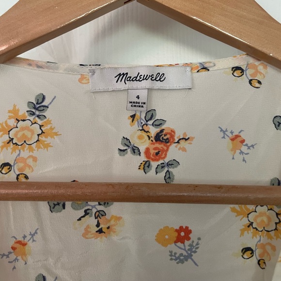 Madewell Countryside Blooms Silk Carmelina Flutter-Sleeve Top - Picture 8 of 10